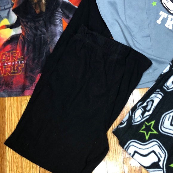 2 Sets Star Wars Long Sleeve & Pants Pajamas - Picture 5 of 7